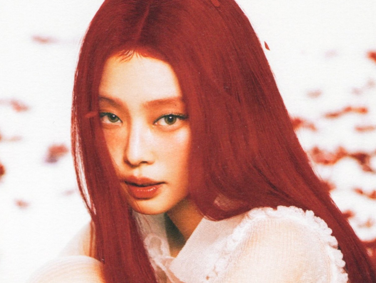 jennie-capa-2025.jpg